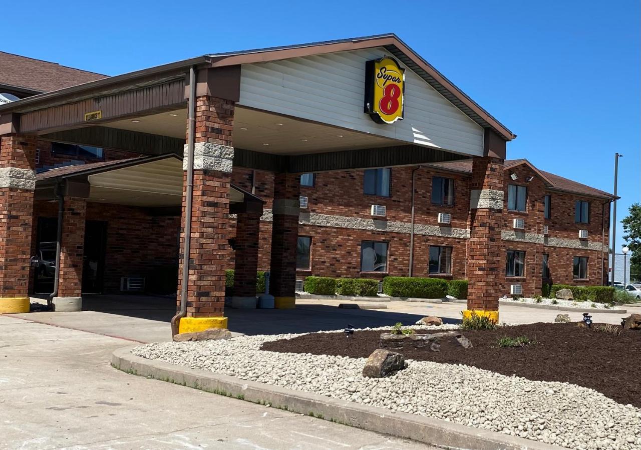 Super 8 By Wyndham Independence Ks Hotel Exterior foto