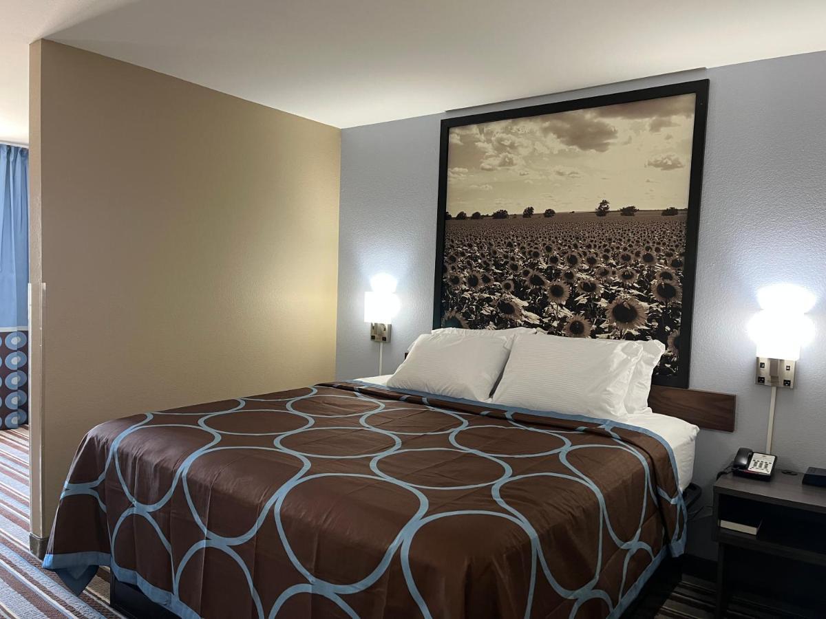 Super 8 By Wyndham Independence Ks Hotel Exterior foto